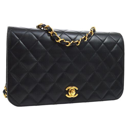 CHANEL Quilted CC Logos Single Chain Shoulder Bag Black: CHANEL Quilted CC Logos Single Chain Shoulder Bag Black Leather 6518592 Size: Medium Accents: Quilted Model: Single Chain Shoulder Bag Country/Region of Manufacture: France Department: Women Style: Sh