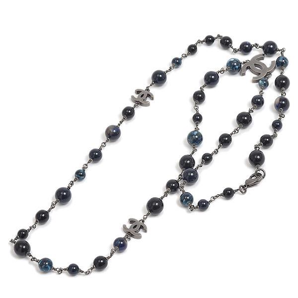 Chanel Coco Mark Blue Stone Long Necklace 10A: Chanel Coco Mark Blue Stone Long Necklace 10A Brand: Chanel Color: Black, Blue Material: Metal Accessories: Box Condition: Used (like new) Overall Scratches: Insignificant Necklace Type: Pendant neckl