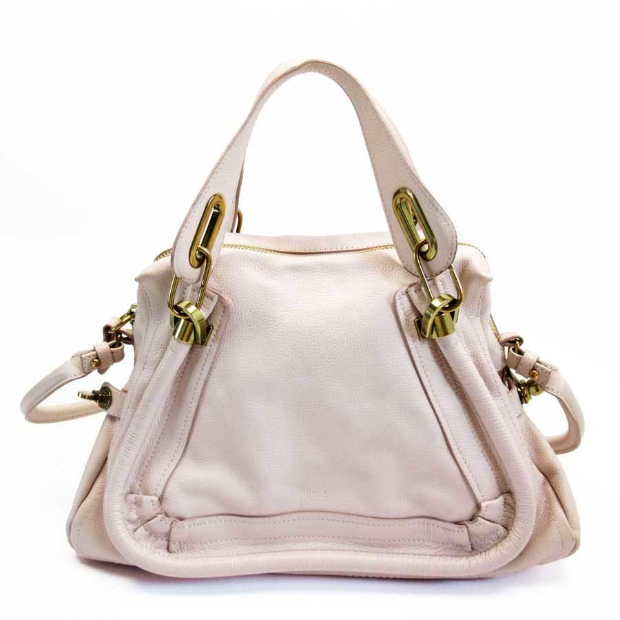 Chloe Handbag Shoulder Bag 2Way Gold Leather Ladies: Chloe Chloe Handbag Shoulder Bag 2Way Gold Leather Ladies Brand: Chloe Type: Handbag, Shoulder bag Color: Gold, Pink Gender: Women Size (HxWxD): 25cm x 37cm x 15cm / 9.84'' x 14.56'' x 5.9'' Condition