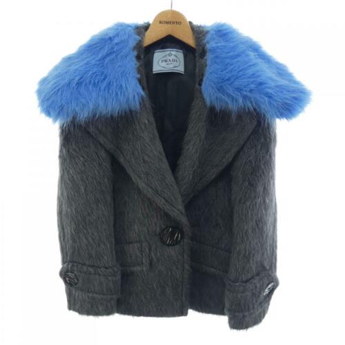 PRADA Coat: PRADA Coat Brand: PRADA Style: COAT Color: Gray Outer Shell Material: See Image Gender: Ladies Size: 36 Size Type: Regular ActualSize: Backbody Length:64cm Body width:53cm Shoulder and arm length:77cm