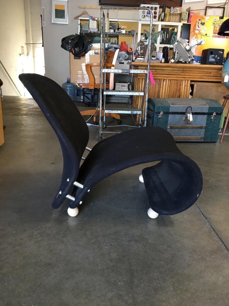 Verner Panton "Easy Chair G" for Fritz Hansen: Verner Panton "Easy Chair G" for Fritz Hansen Creator: Verner Panton (Designer) Design: Easy Chair G Dimensions: Height: 28 in. (71.12 cm) Dimensions: Width: 24 in. (60.96 cm) Dimensions: Depth: 36 in