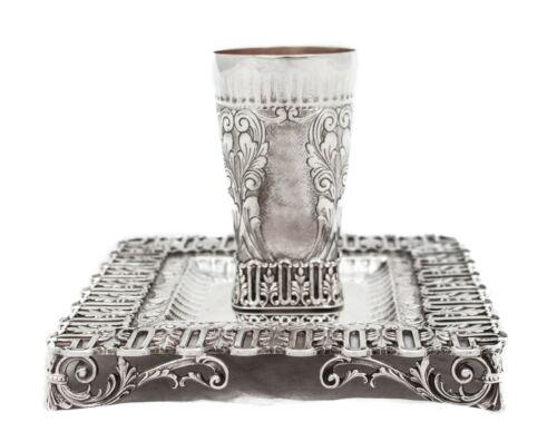 FINE ITALIAN 925 STERLING SILVER HANDMADE CHASED FLORAL: FINE ITALIAN 925 STERLING SILVER HANDMADE CHASED FLORAL LEAF SQUARE CUP & Composition: Sterling Silver Maker: Made in Italy The BIDHAUS Guarantee: All items in this auction are guaranteed authentic an