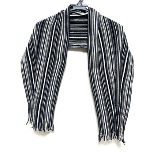 PaulSmith Black Gray Multi Wool: PaulSmith Black Gray Multi Wool Brand: PaulSmith Style: Scarf Color: Black Gray Multi Material: Wool Type: Scarf The BIDHAUS Guarantee: All items in this auction are guaranteed authentic and come with