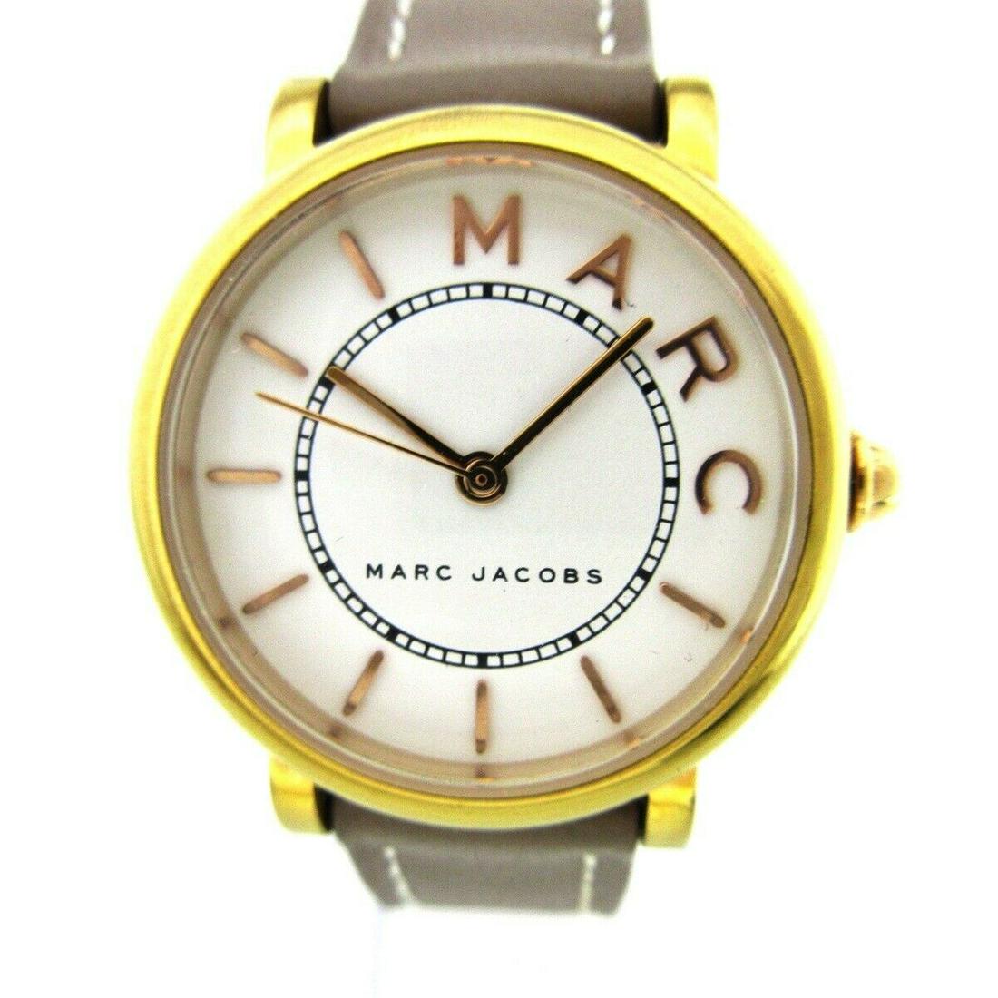 MARC JACOBS MJ1538 GrayBeige 111701 Womens Wrist: MARC JACOBS MJ1538 GrayBeige 111701 Womens Wrist Brand: MARC JACOBS Style: Wrist Watch Color: GrayBeige Rose Gold White Material: Leather Model Number: MJ1538 Serial: 111701 Date Code/Stamp: sNSh Acce