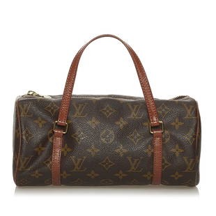 Louis Vuitton Monogram Papillon 26: Louis Vuitton Monogram Papillon 26 The Papillon 26 features a monogram canvas body flat leather handles and a top zip closure. Brand: Louis Vuitton Model: Monogram Papillon 26 Origin: France