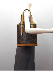 Louis Vuitton Monogram Bucket PM Tote Bag: Louis Vuitton Monogram Bucket PM Tote Bag Brand: Louis Vuitton Line: Monogram Type: Pouch Shoulder bag Tote bag Season: Vintage Gender: Women Material: Monogram Leather Monogram: Leather: