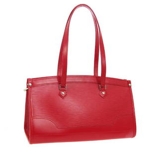 LOUIS VUITTON MADELEINE PM SHOULDER BAG AR4057 PURSE RED EPI M5933E AUTH: LOUIS VUITTON MADELEINE PM SHOULDER BAG AR4057 PURSE RED EPI M5933E AUTH Size: Medium Accents: Logo Model: MADELEINE PM Country/Region of Manufacture: France Handle/Strap Material: Leather Style: