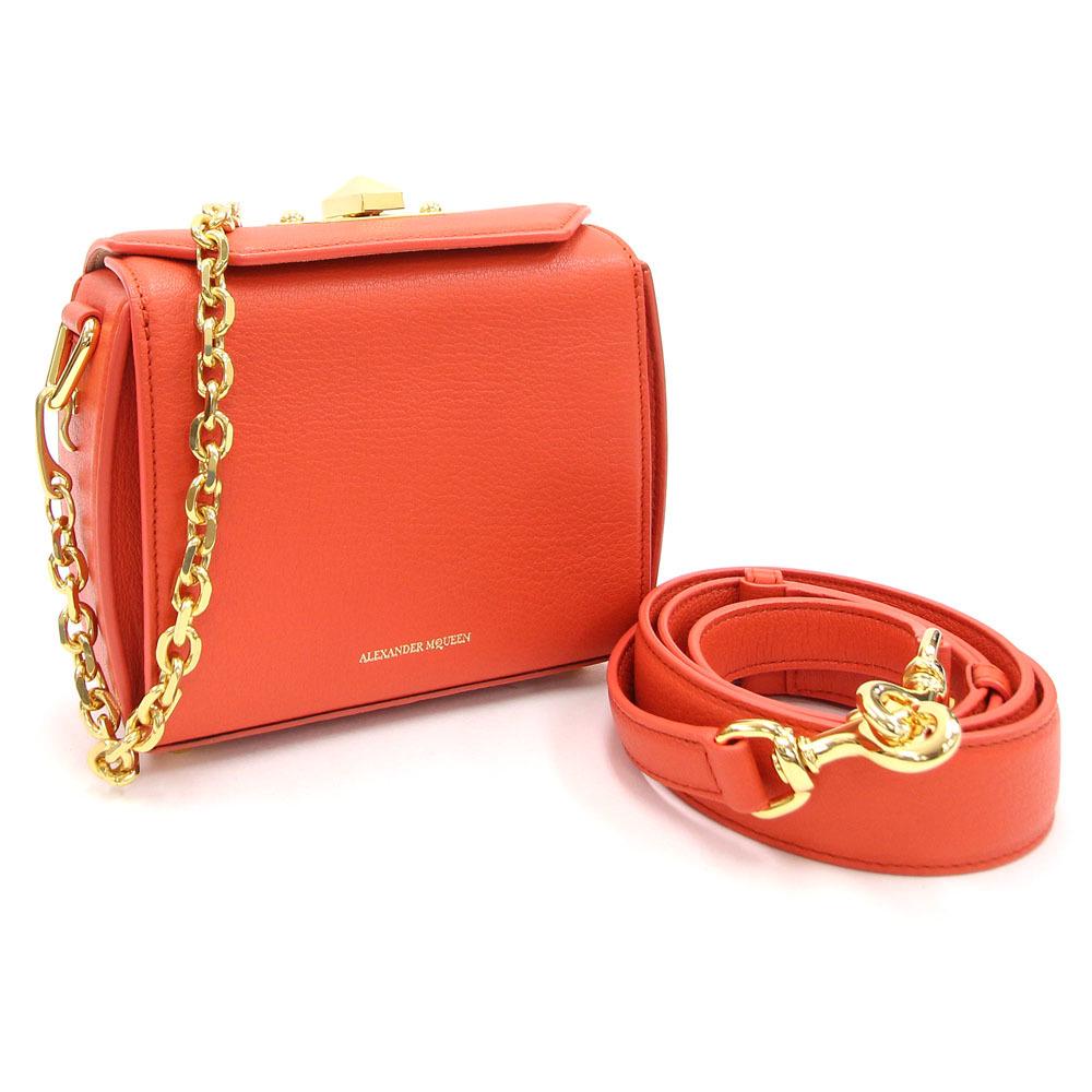 Alexander McQueen 2WAY Shoulder Bag Box 16 Vermilion Leather Chain Square Turn Lock Ladies Orange: Alexander McQueen 2WAY Shoulder Bag Box 16 Vermilion Leather Chain Square Turn Lock Ladies Orange Brand: Alexander McQueen Type: Shoulder bag Gender: Women Material: Leather Leather: Color: Orange Clo