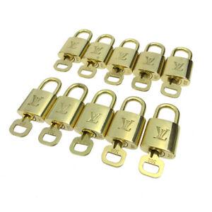 LOUIS VUITTON Padlock & Key Bag Accessories Charm 10 Piece Set Gold: LOUIS VUITTON Padlock & Key Bag Accessories Charm 10 Piece Set Gold Country/Region of Manufacture: France Department: Unisex Type: Padlock Color: Gold Brand: LOUIS VUITTON AB: Very Good The