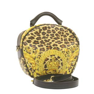 GIANNI VERSACE Leopard 2Way Shoulder Hand Bag Yellow Black PVC: GIANNI VERSACE Leopard 2Way Shoulder Hand Bag Yellow Black PVC Brand: GIANNI VERSACE Color: Yellow Material: PVC Leather Style: Hand Bag Size: W24 x H22 x D10cm(Approx) Type: unknown Department: