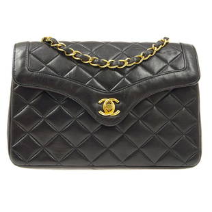 CHANEL Classic Single Flap Small Chain Shoulder Bag Purse Black Leather: CHANEL Classic Single Flap Small Chain Shoulder Bag Purse Black Leather Size: Medium Accents: Quilted Model: Shoulder bag Country/Region of Manufacture: France Department: Women Style: Shoulder Bag