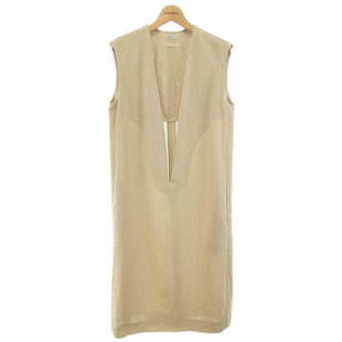 VINTAGE HERMES Dress: VINTAGE HERMES Dress Brand: HERMES Style: ONE-PIECE DRESS Color: Beige A feeling of sheerness. Material: See Image Gender: Ladies Size: 38 Size Type: Regular Dress Length: Not Specified