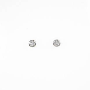 PT Diamond Pierced Earrings: PT Diamond Pierced Earrings Brand: Unbranded Style: Earring Material: PT Gender: Ladies Main Stone: Diamond ActualSize: Diameter : 4.8mm CenterStone: Diamond Type: Earring Metal: PT Metal Purity: