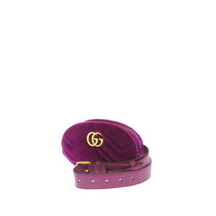 Gucci GG Marmont Velvet Belt Bag: Gucci GG Marmont Velvet Belt Bag This belt bag features a velvet body with a gold-tone hardware an adjustable flat waist strap a top zip closure and an interior slip pocket. Brand: Gucci Model: