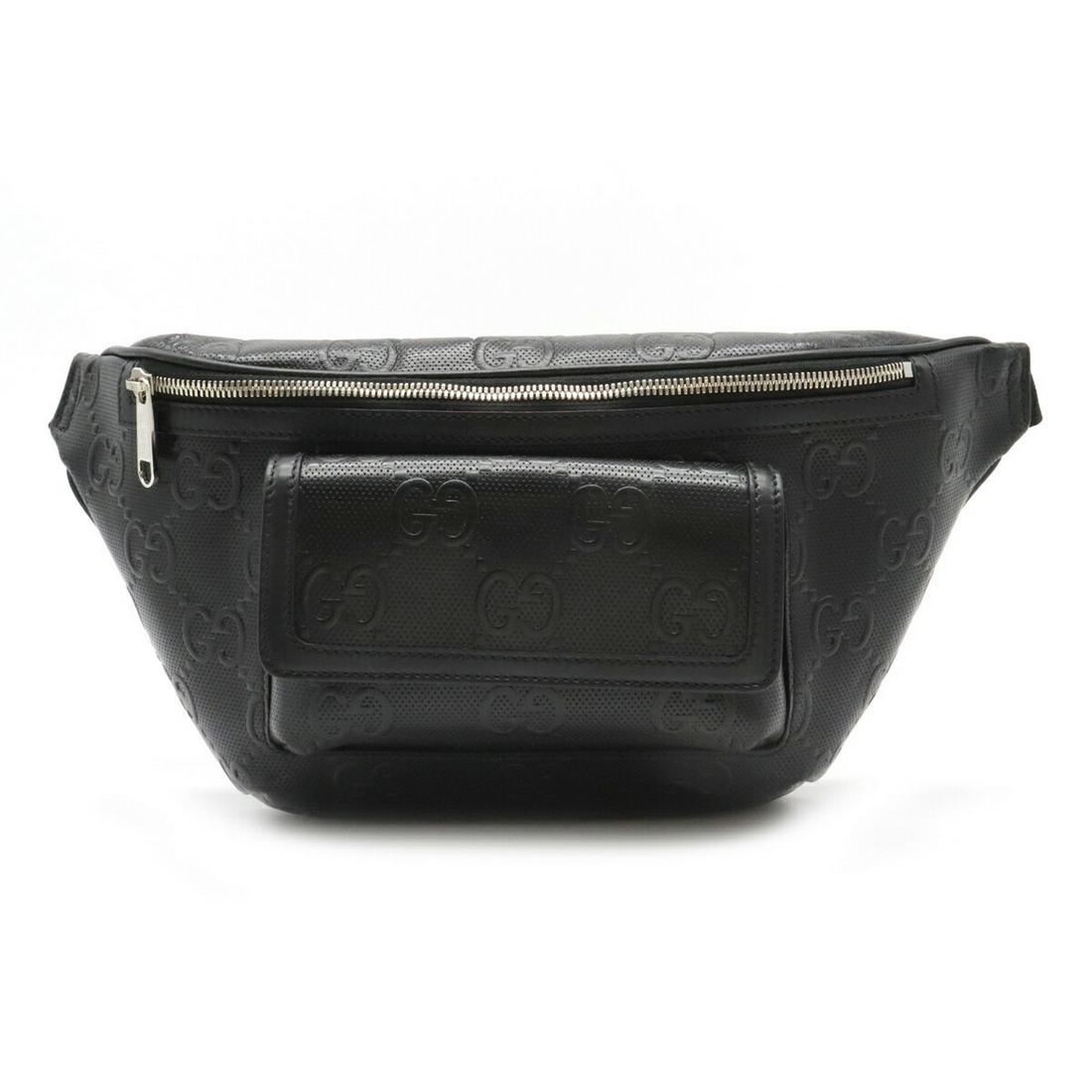GUCCI Gucci GG embossed belt bag body waist pouch hip punching leather black 645093: GUCCI Gucci GG embossed belt bag body waist pouch hip punching leather black 645093 Brand: Gucci Type: Fanny pack Material: Embossed Embossed: Color: Black Size (HxWxD): 20cm x 40cm x 5.5cm / 7.87 x 1