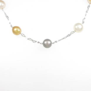 K18WG South sea pearl Necklace: K18WG South sea pearl Necklace Brand: Unbranded Style: Necklace Material: K18WG Gender: Ladies Size: 53cm Stone: South Sea Pearl ActualSize: W : 11.3mm CenterStone: South Sea Pearl Side Stone: