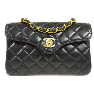 CHANEL Paris Limited Classic Flap Mini Square Shoulder Bag 4410290 Black: CHANEL Paris Limited Classic Flap Mini Square Shoulder Bag 4410290 Black Size: Small Accents: Quilted Model: Single chain shoulder Country/Region of Manufacture: France Department: Women Style: