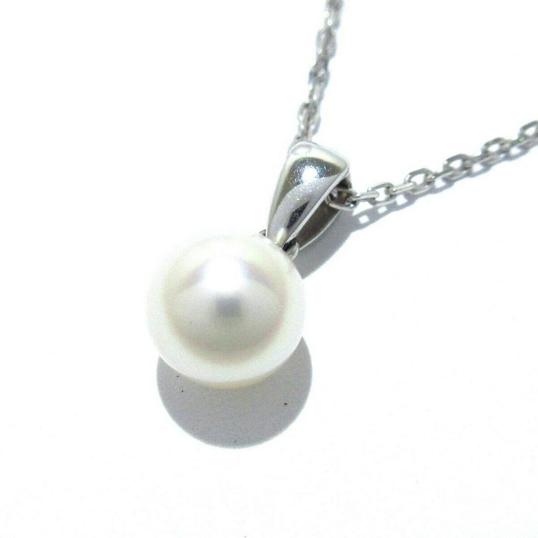 mikimoto 18K White Gold Cream 18K White Gold Pearl: mikimoto 18K White Gold Cream 18K White Gold Pearl Brand: mikimoto Style: Necklace Color: 18K White Gold Cream Material: 18K White Gold Pearl Accessories: Dust Bag Note: This will be shipped by FedEx.