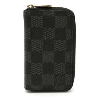 LOUIS VUITTON Damier Graffiti Zippy Coin Purse Round Zipper N63076: LOUIS VUITTON Damier Graffiti Zippy Coin Purse Round Zipper N63076 Brand: Louis Vuitton Type: Coin purse/coin case Material: PVC PVC: Size (HxWxD): 11.5cm x 7cm / 4.52 x 2.75 Overall Scratches: