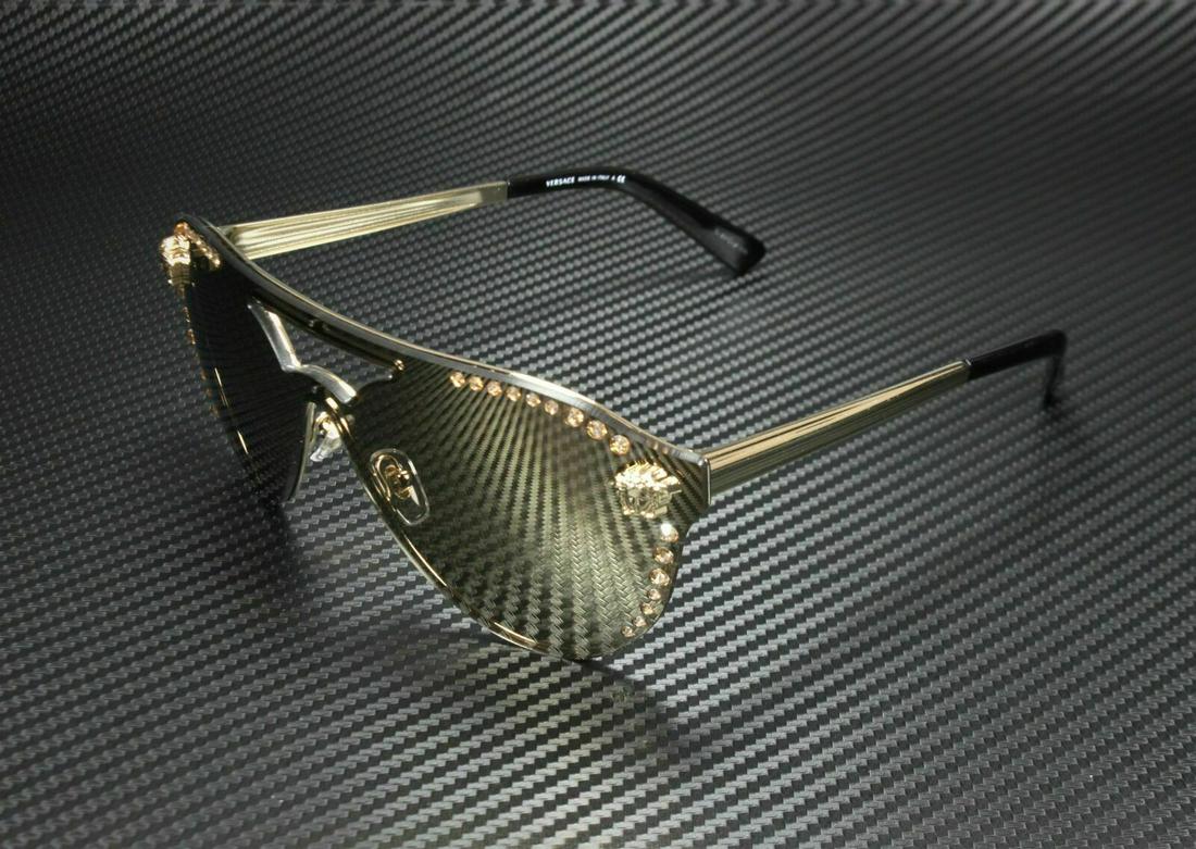 Versace VE2161B 12525A Pale Gold Brown Mirror Lens Women Sunglasses: Versace VE2161B 12525A Pale Gold Brown Mirror Lens Women Sunglasses Lens Material: Mirror Country/Region Of Manufacture: Italy Department: Women Style: Pilot Theme: Metal Lens Technology: Mirrored Typ