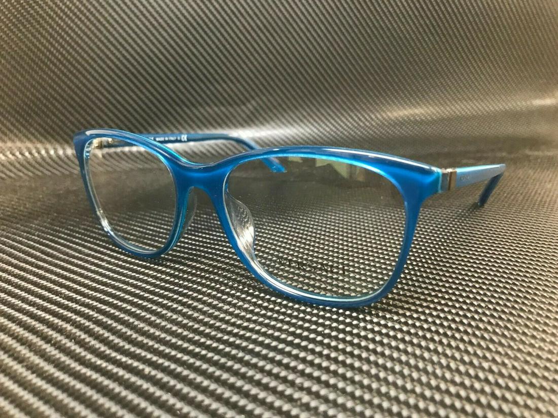 VERSACE VE3187A 5056 Blue Rectangle 55 mm Unisex: VERSACE VE3187A 5056 Blue Rectangle 55 mm Unisex Department: Boys Style: Rectangle Type: Eyeglasses Brand: Versace Frame Color: Blue New The BIDHAUS Guarantee: All items in this auction are guaranteed