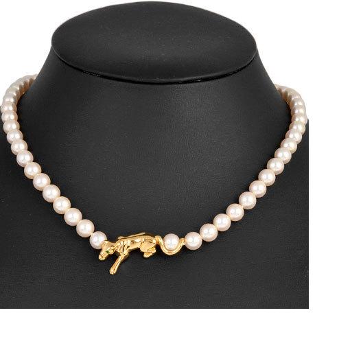Cartier Panther Pearl Necklace K18YG: Cartier Panther Pearl Necklace K18YG Brand: Cartier Model: Panther pearl Necklace Type: Pendant necklace Gender: Women Material: Yellow gold Color: Cream Emerald Gold Stone: Emerald Pearl Weight: 32.3