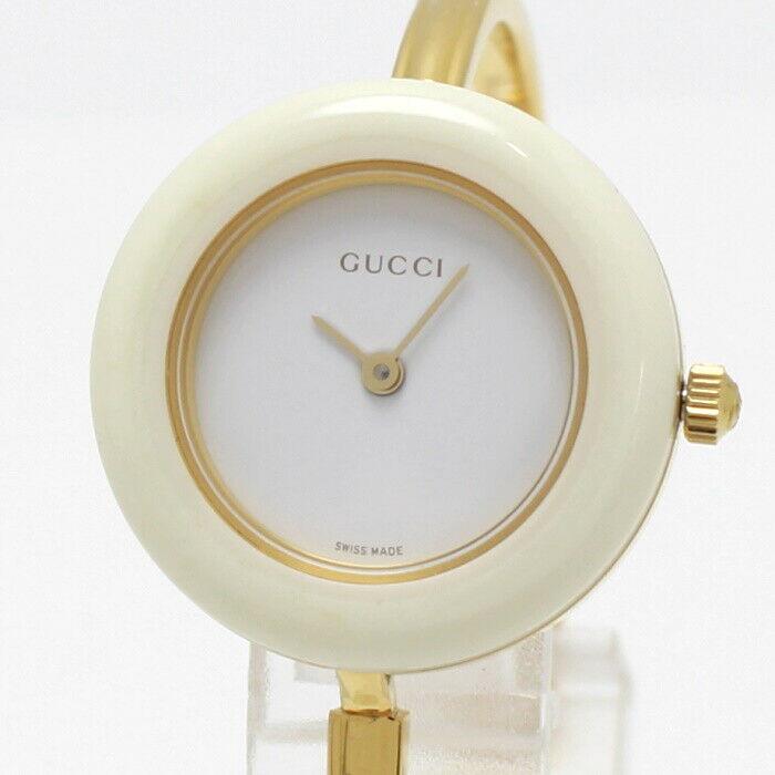 Gucci Bangle Change Bezel 11 / 12.2 Quartz Stainless White Ladies Watch: Gucci Bangle Change Bezel 11 / 12.2 Quartz Stainless White Ladies Watch Brand: Gucci Type: Wristwatch Department: Ladies Pre-Owned The BIDHAUS Guarantee: All items in this auction are guaranteed authe