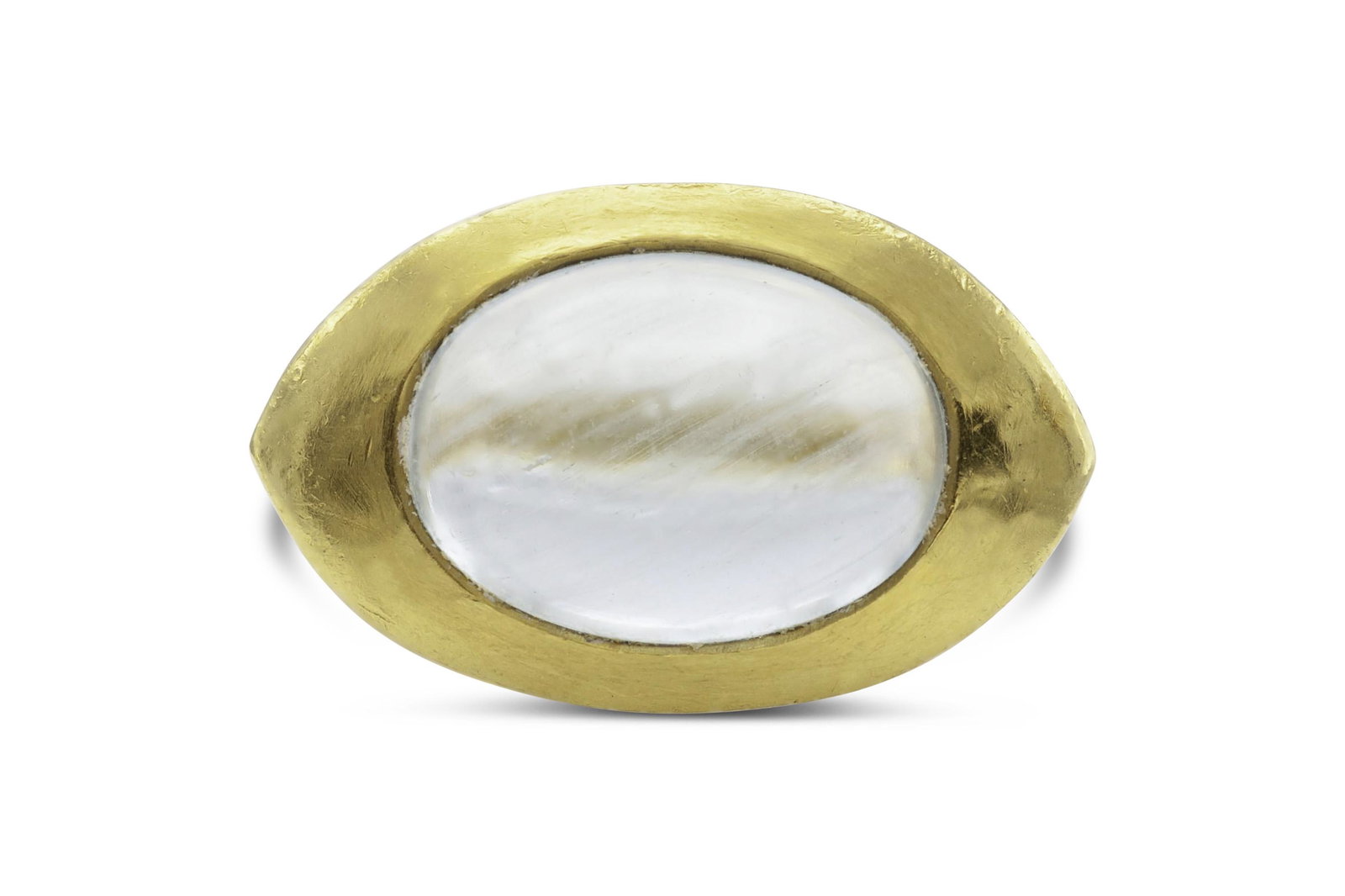 Darlene de Sedle Cabochon Aquamarine ring: Darlene de Sedle Cabochon Aquamarine ring Finely crafted in 22K yellow gold with a cabochon Aquamarine.Signed by Darlene de Sedle.Size 5. The BIDHAUS Guarantee: All items in this auction are guarantee