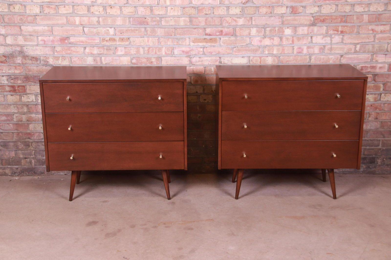 Paul McCobb Planner Group Mid-Century Modern Bachelor Chests Newly Refinished: Paul McCobb Planner Group Mid-Century Modern Bachelor Chests Newly Refinished An iconic pair of mid-century modern bachelor chests or large beside chests By Paul McCobb for Winchendon Furniture "Plann