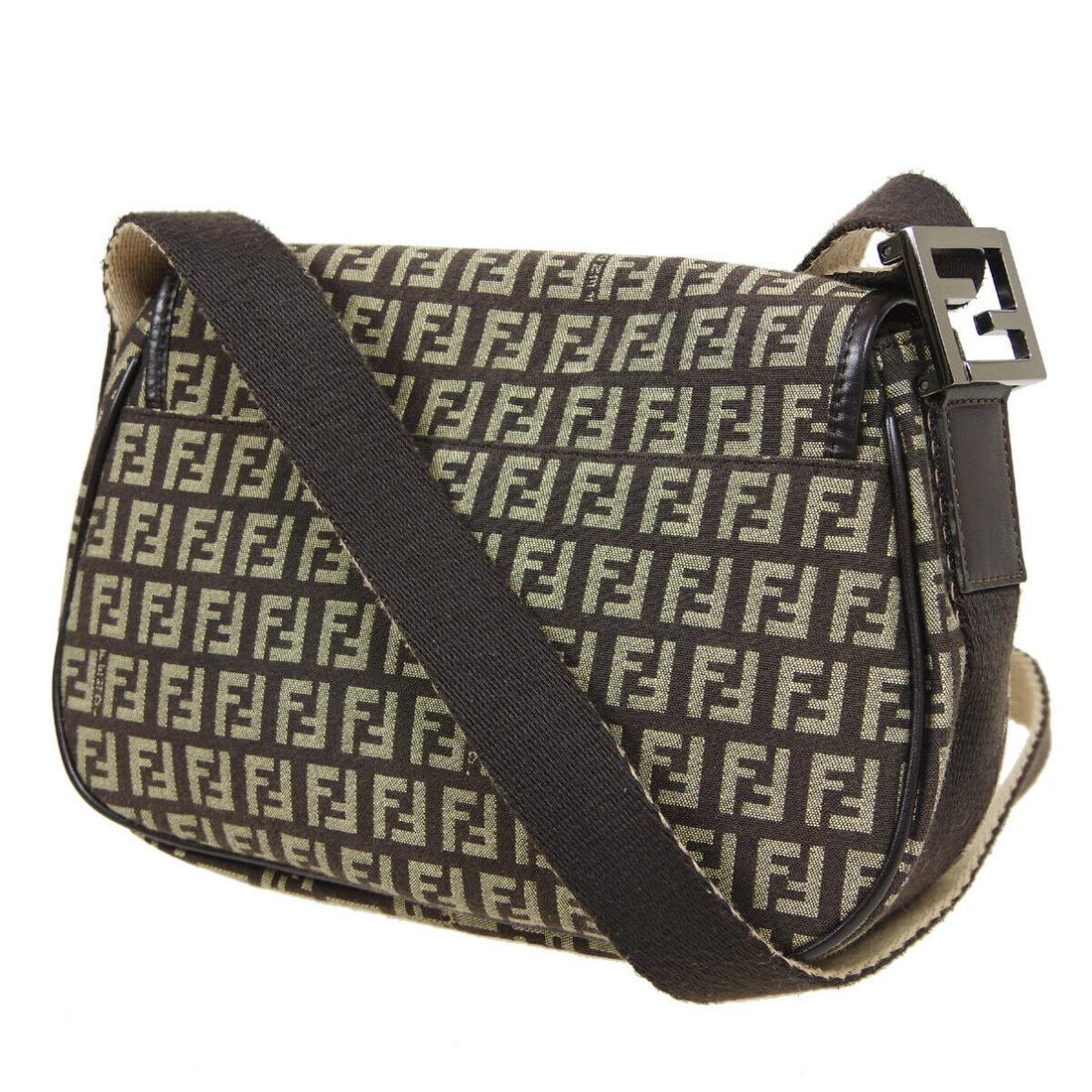 FENDI Zucchino Cross Body Shoulder Bag Purse Brown Beige Canvas Leather: FENDI Zucchino Cross Body Shoulder Bag Purse Brown Beige Canvas Leather Size: Medium Accents: Logo Model: Cross Body Style: Crossbody Fabric Type: Canvas Handle Style: Crossbody Strap Bag Height: 6.7 