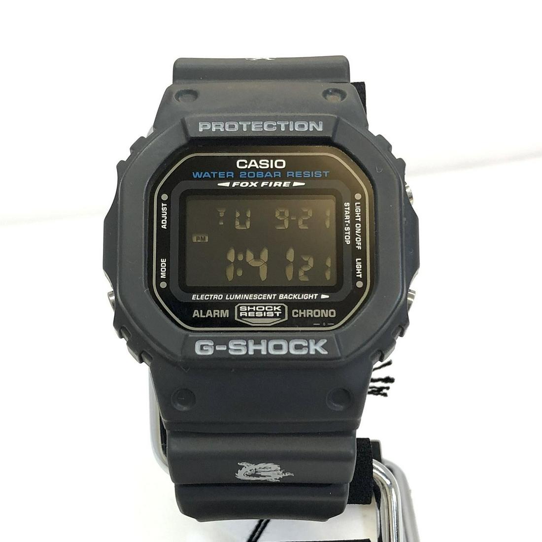 G-SHOCK CASIO Casio Watch DW-056US-8T Black SLAP MODEL Square Face Dragon Digital Men's: G-SHOCK CASIO Casio Watch DW-056US-8T Black SLAP MODEL Square Face Dragon Digital Men's Brand: Casio Line: G-Shock Gender: Men Display: Digital Material (Case): Resin Material (Band): Resin Color: Bla