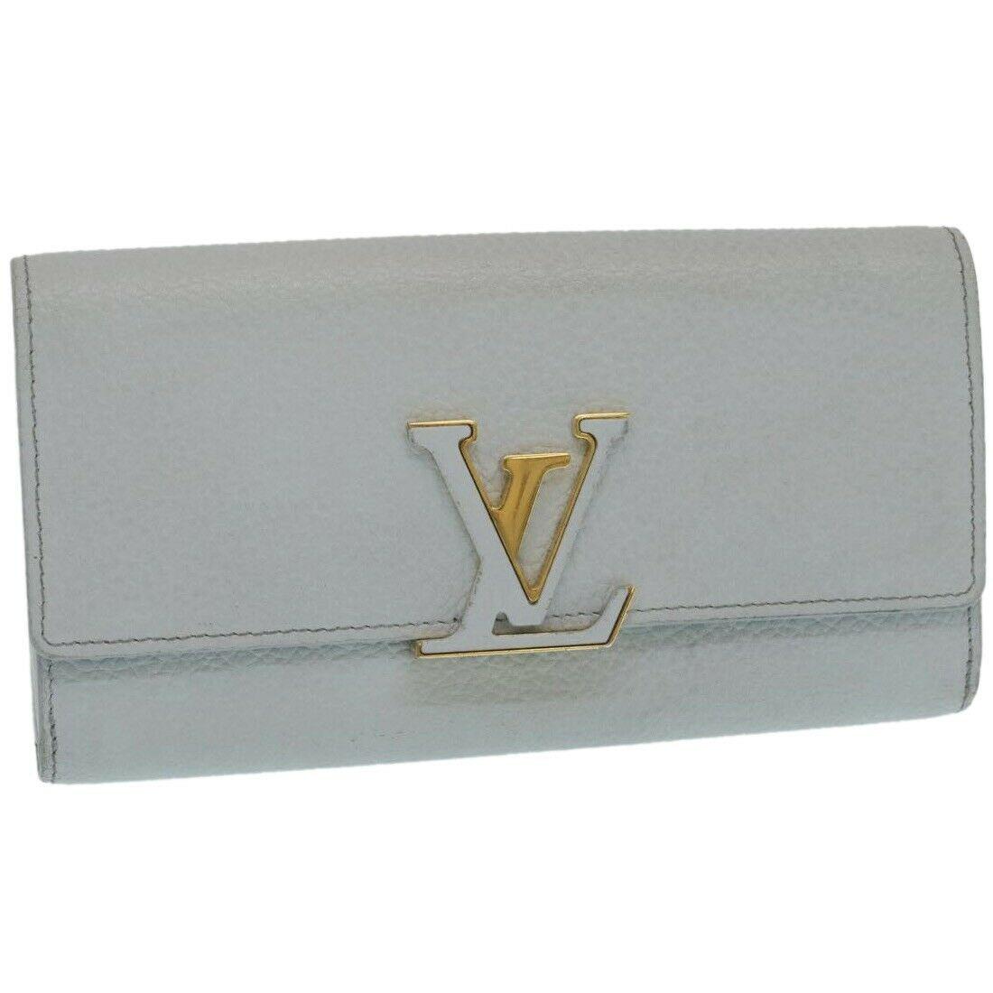 LOUIS VUITTON Portefeuille Capsine Long Wallet Japan limited M69060: LOUIS VUITTON Portefeuille Capsine Long Wallet Japan limited M69060 Brand: LOUIS VUITTON Style: Long Wallet Material: Leather Color: Light Blue Bag Height: 3.9inch(Approx) / 10cm(Approx) Bag Depth: 1.