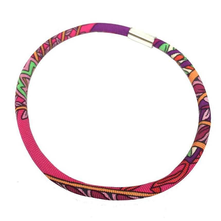 Hermes HERMES petit h (petit ash) ash bracelet bangle silk pink with storage box aq5446: Hermes HERMES petit h (petit ash) ash bracelet bangle silk pink with storage box aq5446 Brand: Hermes Country of Origin: France Type: Charm bracelet Gender: Men Women Material: Silk Color: Multi-color