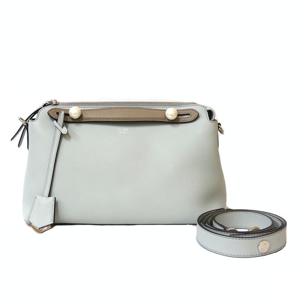FENDI Shoulder Bag Blue Ladies: FENDI Shoulder Bag Blue Ladies Brand: Fendi Type: Shoulder bag Material: Leather Leather: Color: Blue Closure: Zipper Inner Pocket: Zipper pocket1 Open pocket2 Zipper pocket: 1 Open pocket: 2 Gender: 