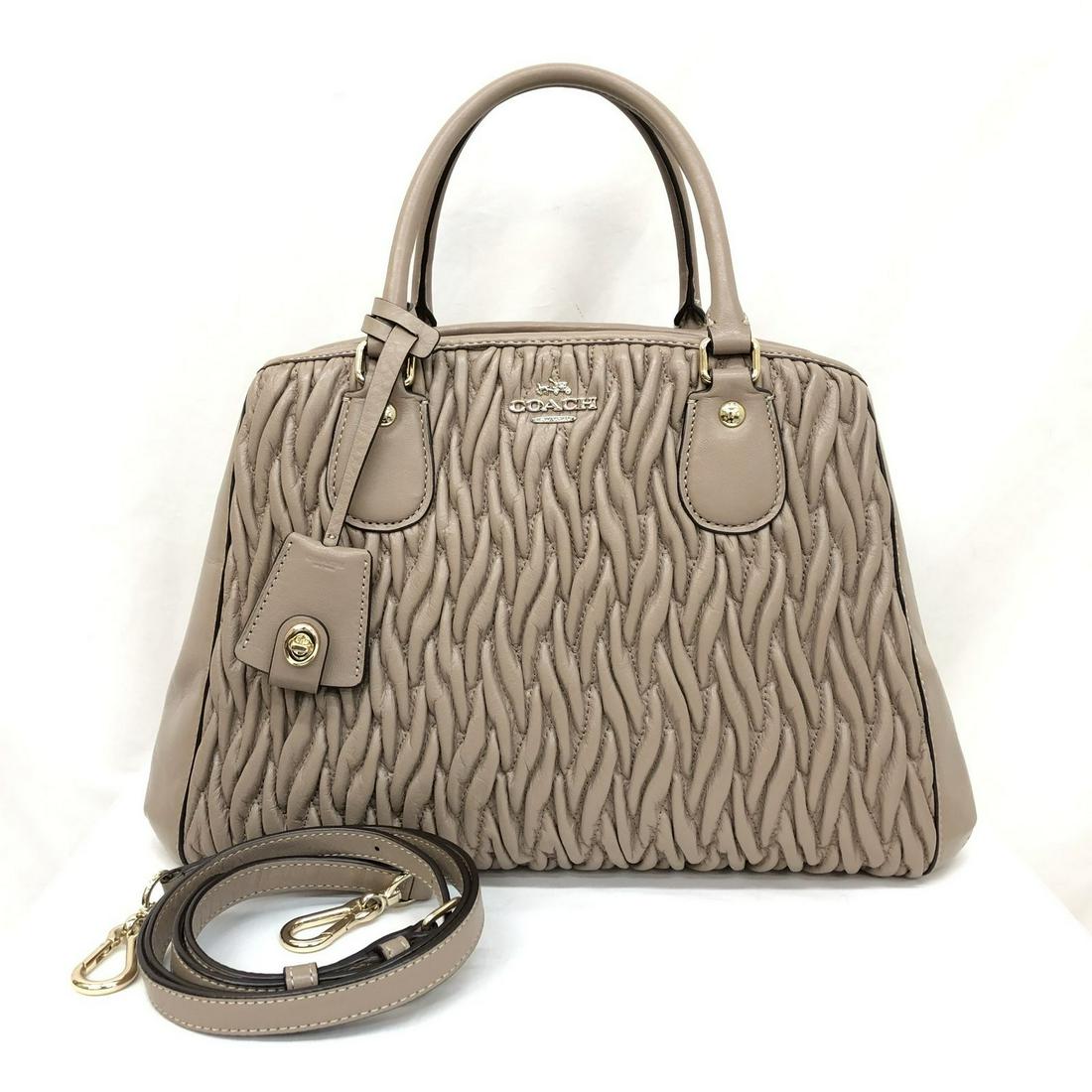 COACH Coach Handbag F35910 2WAY Madison Gather Beige Margot Shoulder Bag Leather Charm Ladies: COACH Coach Handbag F35910 2WAY Madison Gather Beige Margot Shoulder Bag Leather Charm Ladies Brand: Coach Model: F35910 Country of Origin: Vietnam Type: Handbag Shoulder bag Material: Leather Leather