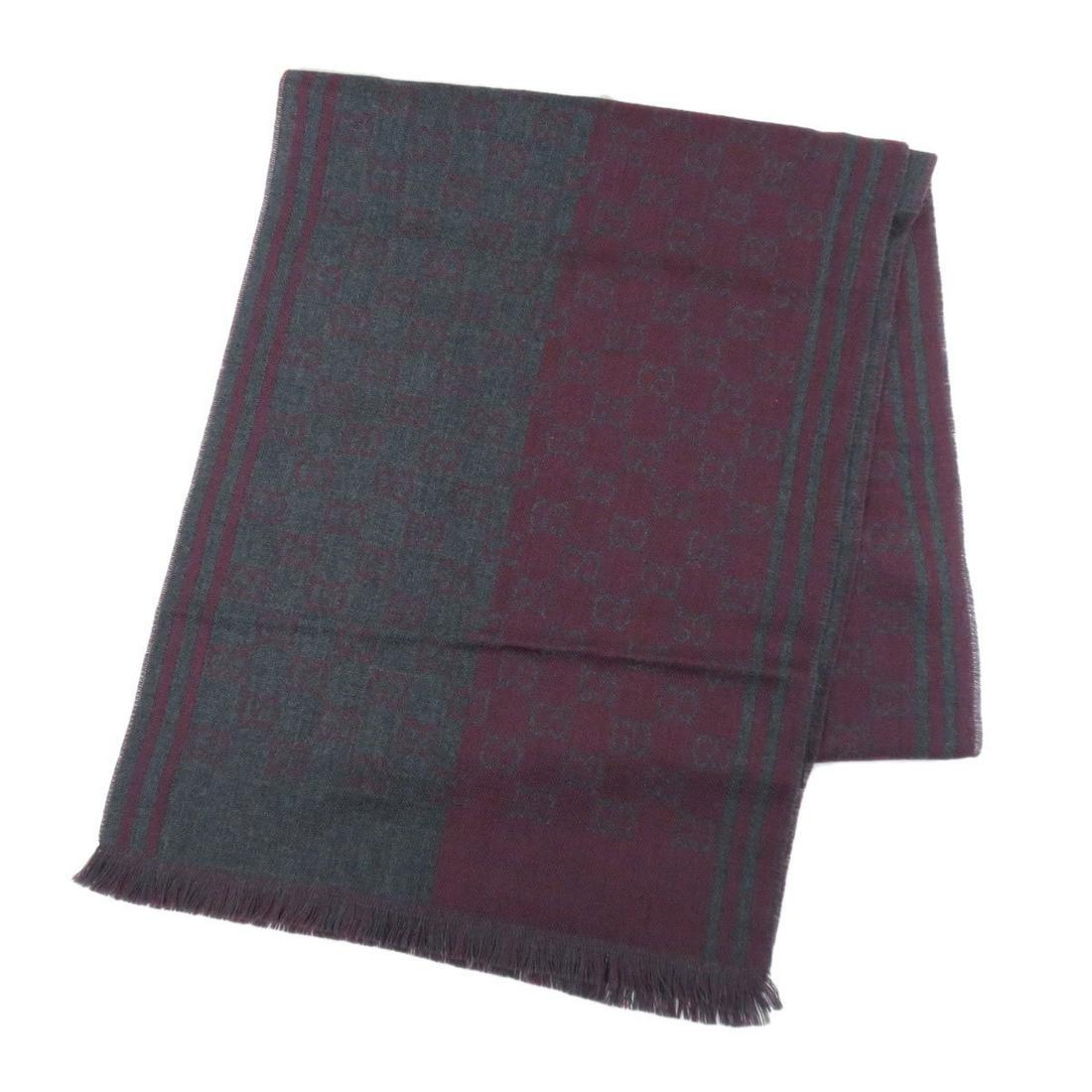 Gucci GG muffler wool men's GUCCI: Gucci GG muffler wool men's GUCCI Brand: Gucci Gender: Men Color: Bordeaux Gray Material: Wool Wool: Size (LxW): 1.8m x 38cm / 70.86 x 14.96 Condition: Used (very good) The BIDHAUS Guarantee: All item
