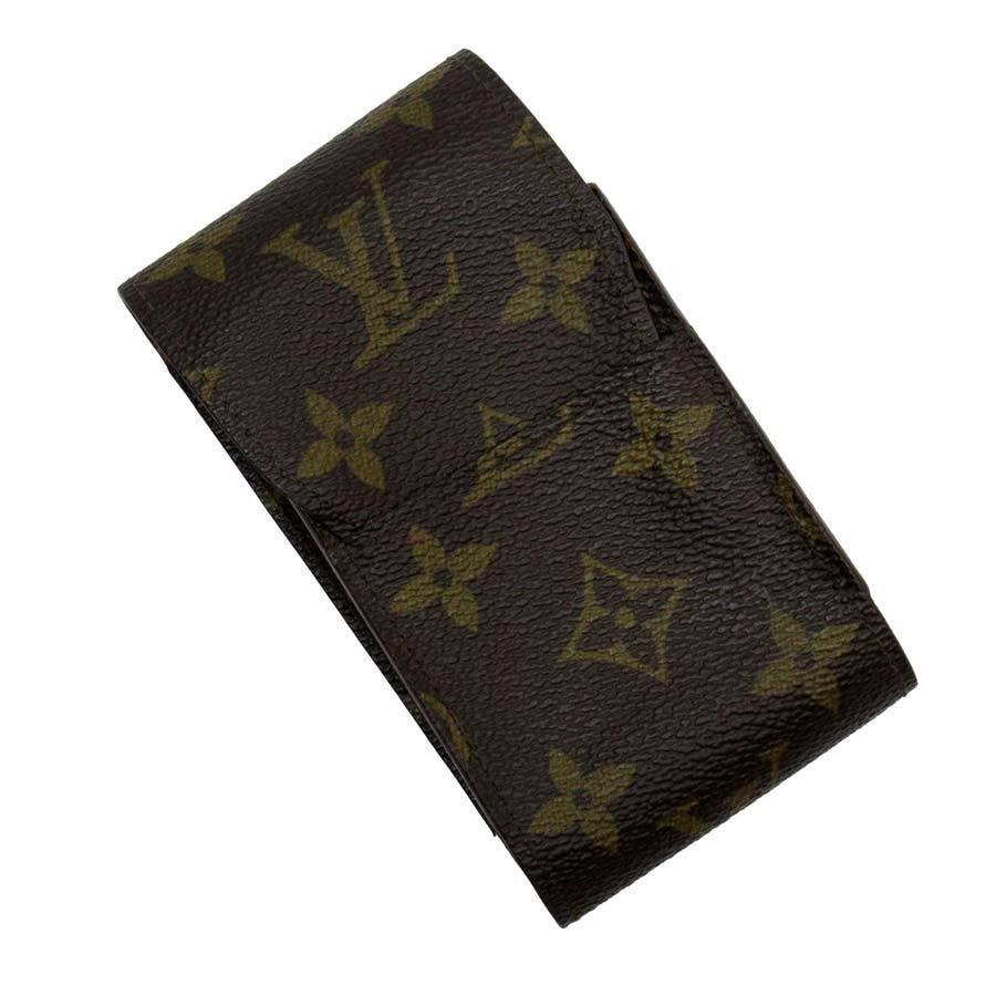 Louis Vuitton Cigarette Case Monogram Etuy Women's Men's M63024: Louis Vuitton Cigarette Case Monogram Etuy Women's Men's M63024 Brand: Louis Vuitton Line: Monogram Model: Etui Cigarette Country of Origin: France Material: Monogram Color: Monogram Size (HxWxD): 12c