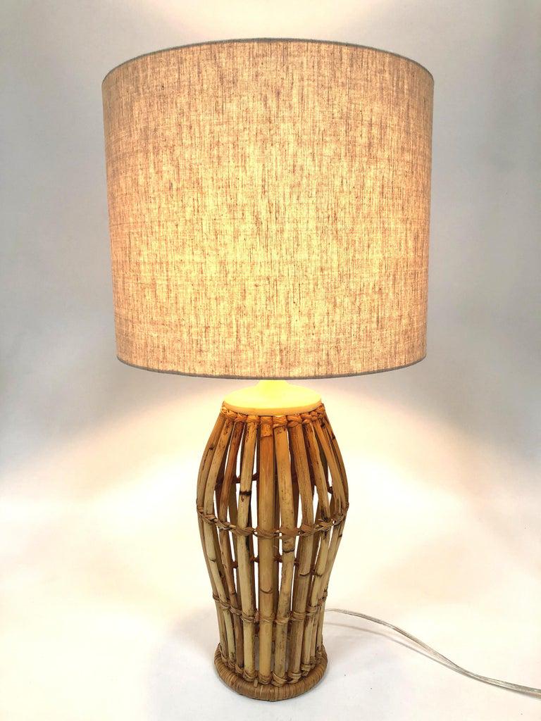 Franco Albini Style Split Rattan Basket Hourglass Table Lamp Pair w/ Shades: Franco Albini Style Split Rattan Basket Hourglass Table Lamp Pair w/ Shades Dimensions: Height: 16 in. (40.64 cm) Dimensions: Width: 12 in. (30.48 cm) Dimensions: Depth: 15 in. (38.1 cm) Sold As: Set