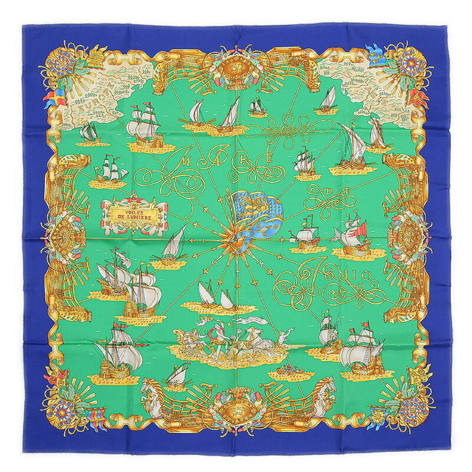 Hermes Carre 90 Scarf Light Sailing Ship VOILES DE LUMIERE Blue Green 100% Silk: Hermes Carre 90 Scarf Light Sailing Ship VOILES DE LUMIERE Blue Green 100% Silk Brand: Hermes Type: Scarf Color: Blue Green Material: Silk100% Silk: 100% Size (LxW): 88cm x 88cm / 34.64 x 34.64 Condit