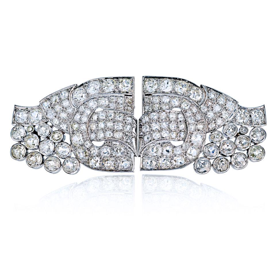 Art Deco Platinum Double Clip Diamond Brooch: Art Deco Platinum Double Clip Diamond Brooch Type: Brooches Metal: Platinum Grams: 31.3 Condition: Excellent. Style: Art Deco Other Details: This is an Art Deco Platinum Double Clip Diamond Brooch mou