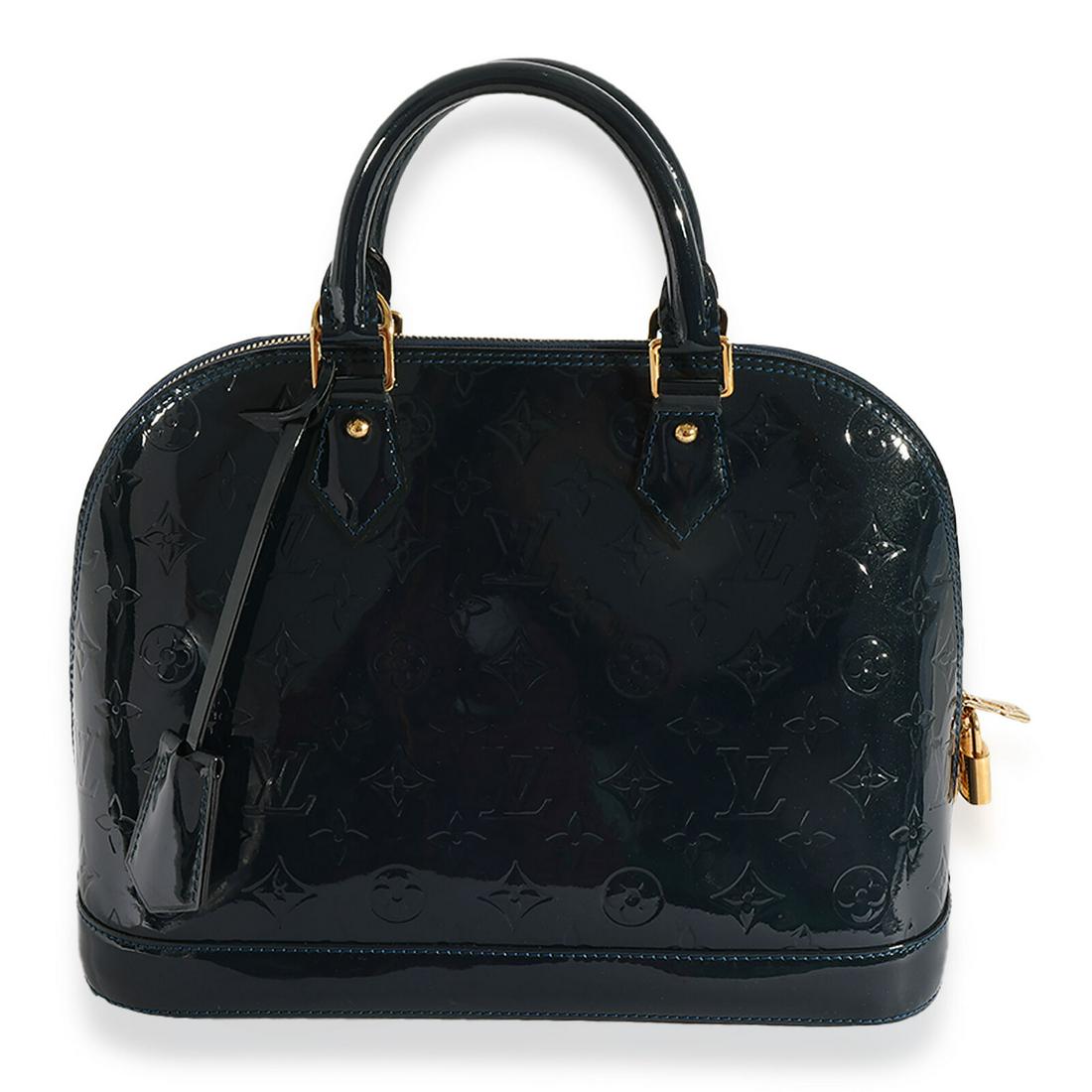 Louis Vuitton Bleu Nuit Vernis Alma PM: Louis Vuitton Bleu Nuit Vernis Alma PM Dimensions: 12 x 9.25 x 5.75 Handbag Accessories: Clochette;Lock;Care Booklet;Key Bag Length: 12 in Bag Depth: 5.75 in Bag Height: 9.25 in Style: Top Handle Mate