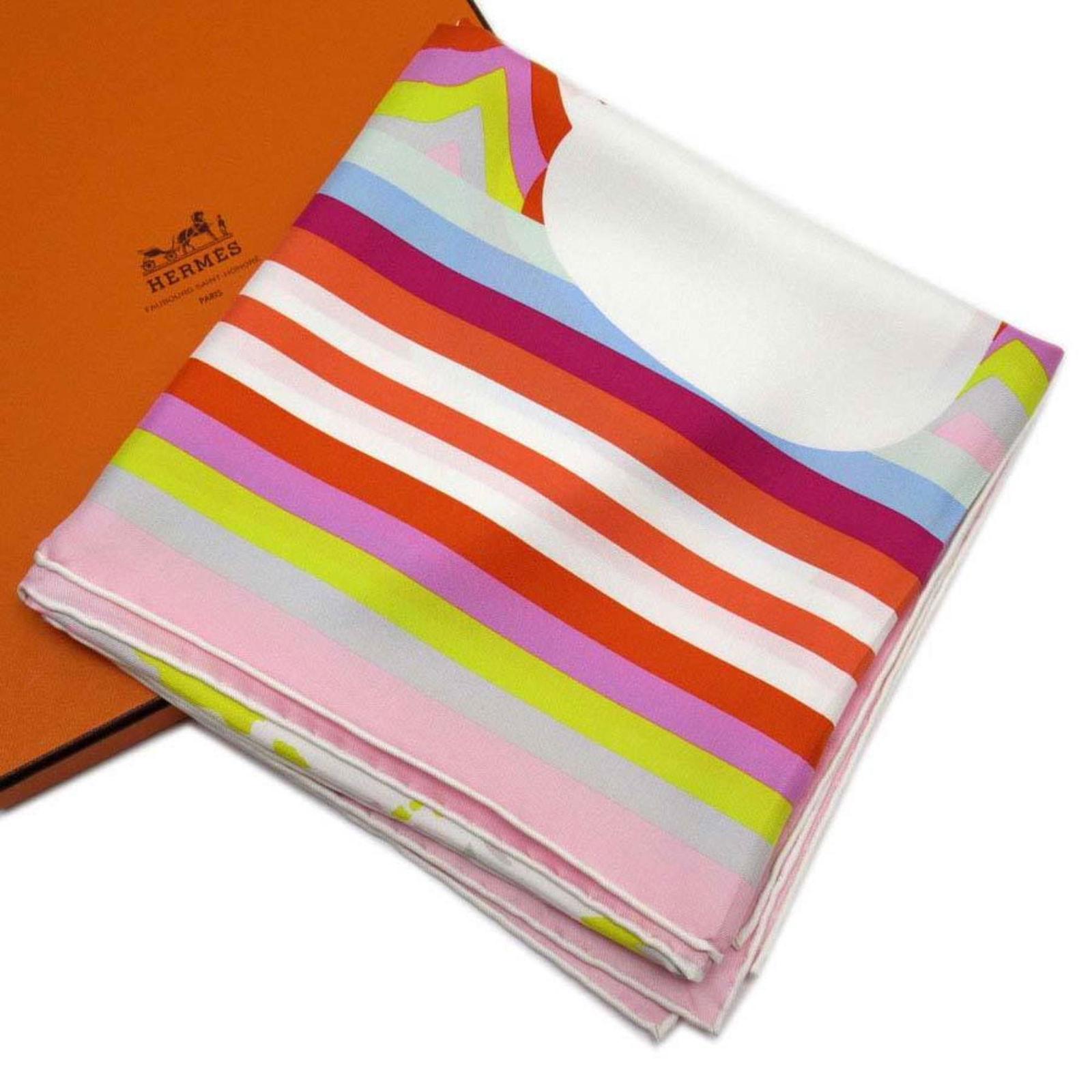 Hermes HERMES Scarf Carre 90 BRIDES de GALA Shadow Pink Silk: Hermes HERMES Scarf Carre 90 BRIDES de GALA Shadow Pink Silk Brand: Hermes Type: Scarf Color: Pink Material: Silk100% Silk: 100% Size (LxW): 88cm x 89cm / 34.64 x 35.03 Condition: Used (very good) Ove