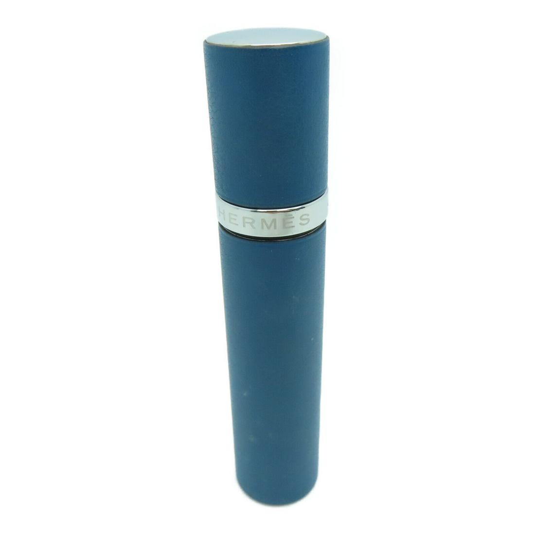 Hermes Perfume Bottle Swift Leather Blue: Hermes Perfume Bottle Swift Leather Blue Brand: HERMES Style: Other accessories Material: Calfskin (cowhide) Color: Blue Size Type: Regular Type: Other accessories Frame Color: Blue AB: Very Good The