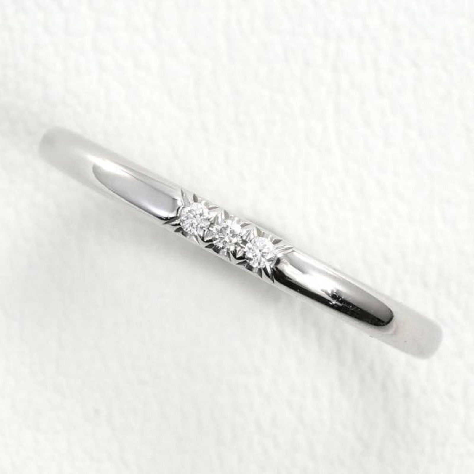 Tiffany PT950 ring size 11 diamond total weight about 3.4g jewelry: Tiffany PT950 ring size 11 diamond total weight about 3.4g jewelry Brand: Tiffany Type: Wedding ring Gender: Women Material: Platinum 950 Stone: Diamond US Size: 6 Width: 2mm / 0.08 Weight: 3.4g / 0.1