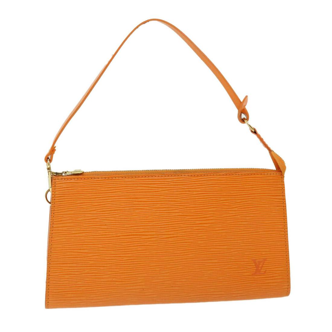 LOUIS VUITTON Epi Pochette Accessoires Pouch Mandarin M5294H LV: LOUIS VUITTON Epi Pochette Accessoires Pouch Mandarin M5294H LV Brand: LOUIS VUITTON Style: Accessory Pouch Material: Epi Leather Exterior Color: Mandarin Bag Height: 5.1inch(Approx) / 13cm(Approx) Ba