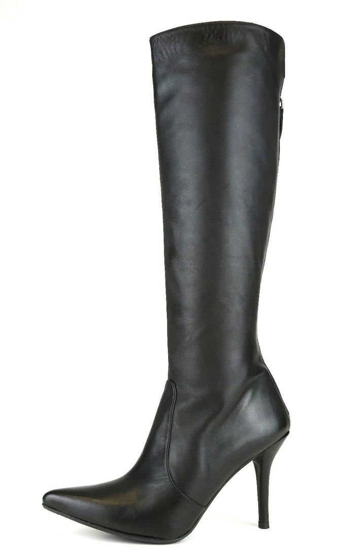 Stuart Weitzman Back Zip Black Leather Boots N4422 Women Size 6.5 M: Stuart Weitzman Back Zip Black Leather Boots N4422 Women Size 6.5 M Character: Boots Style: Boots Fastening: Zip Material: Leather Type: Boot Upper Material: Leather Color: Black Closure: Zip Brand: S