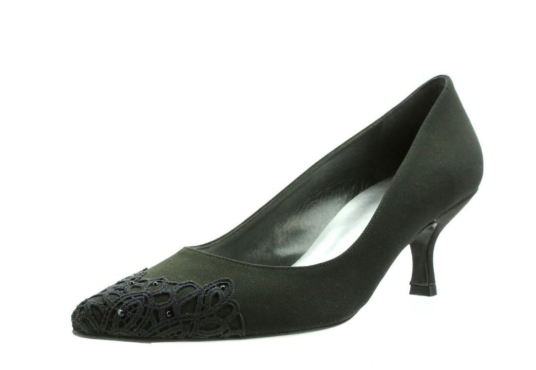 Stuart Weitzman Black Canvas Pointy Toed Kitten Heels N4699 Size 6.5 M: Stuart Weitzman Black Canvas Pointy Toed Kitten Heels N4699 Size 6.5 M Style: Kitten Heels Heel Style: Kitten Heel Height: Low (3/4 in. to 1 1/2 in.) Type: Heel Upper Material: Canvas Color: Black Bra