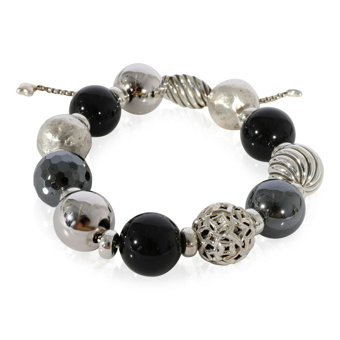 David Yurman Hematite & Onyx Elements Bracelet in Sterling Silver: David Yurman Hematite & Onyx Elements Bracelet in Sterling Silver Item Length: 8 in Metal Purity: 925 Original Box?: No Original Papers?: No Gross Weight (Grams): 47.51 Product Line: Elements Type: Br