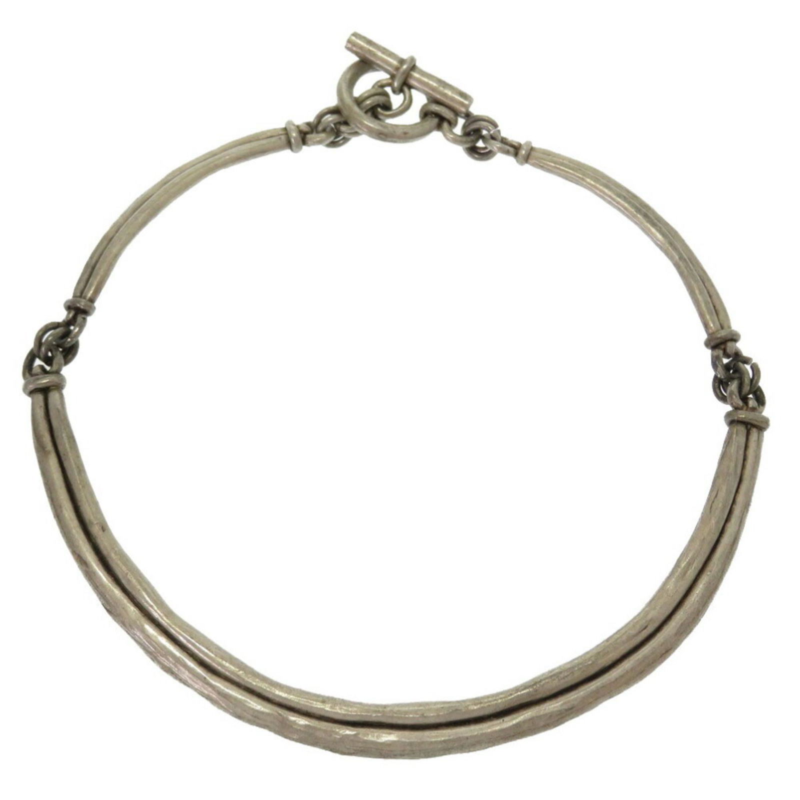 Hermes Silver Choker Necklace 381 HERMES: Hermes Silver Choker Necklace 381 HERMES Brand: Hermes Necklace Type: Choker Gender: Unisex Material: Metal Color: Silver Condition: Used (good) Overall Scratches: Noticeable Overall Dirt: Noticeable