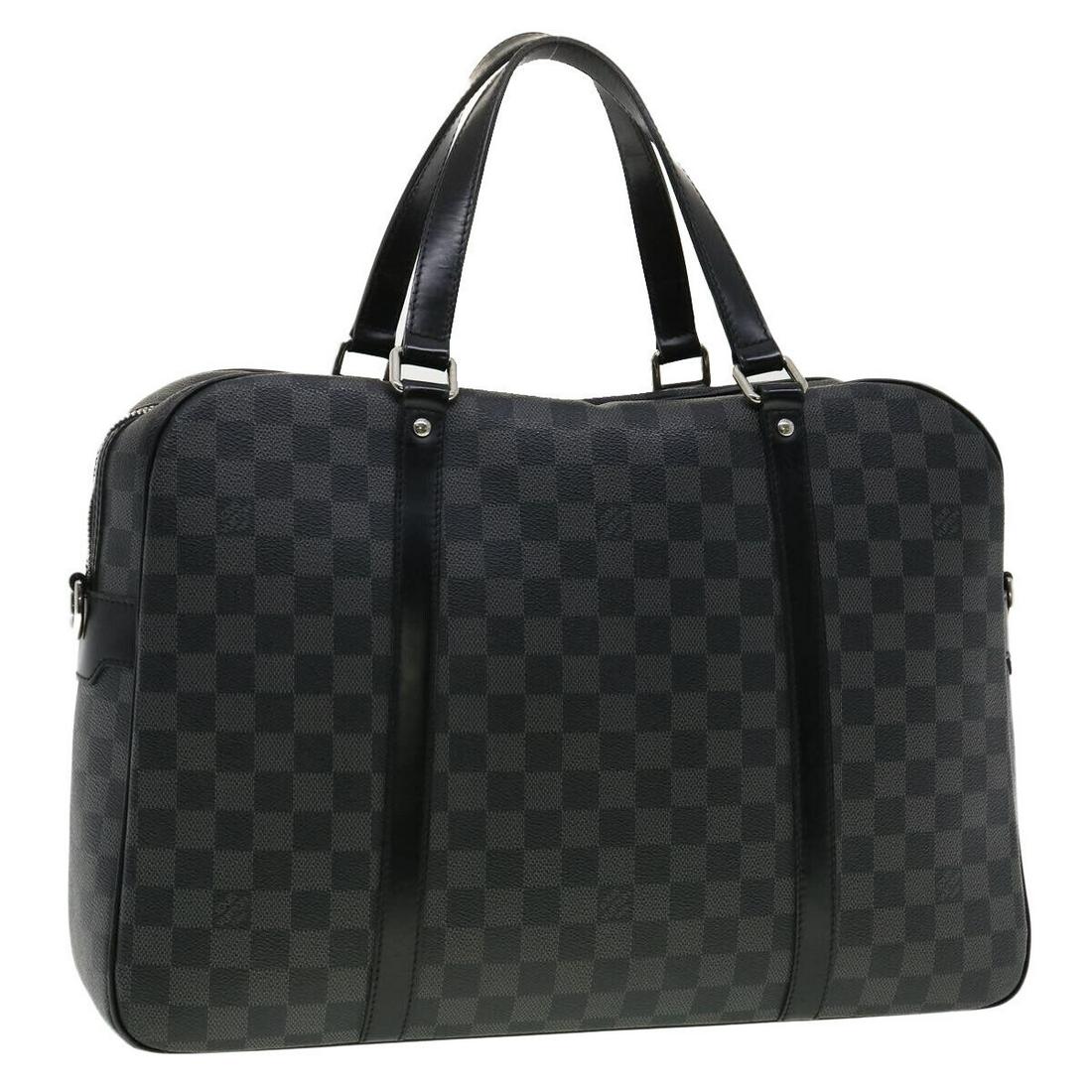 LOUIS VUITTON Damier Graphite Yone Briefcase N48118 LV: LOUIS VUITTON Damier Graphite Yone Briefcase N48118 LV Brand: LOUIS VUITTON Style: Briefcase Material: Damier Graphite Canvas Exterior Color: Damier Graphite Bag Height: 12.2inch(Approx) / 31cm(Approx